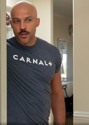 Lane's Place Vol.1, Title: Big Family